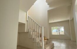 Casă de închiriat de 4 camere, decomandată, 120mp, zona Valea Lupului