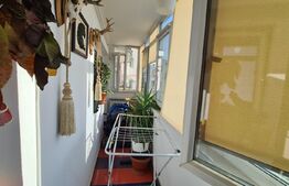 Apartament de 3 camere, decomandat, 2 bai, etaj intermediar, zona Gara