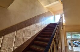 Apartament de 3 camere, decomandat, 2 bai, etaj intermediar, zona Gara