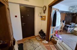 Apartament de 3 camere, decomandat, 2 bai, etaj intermediar, zona Gara