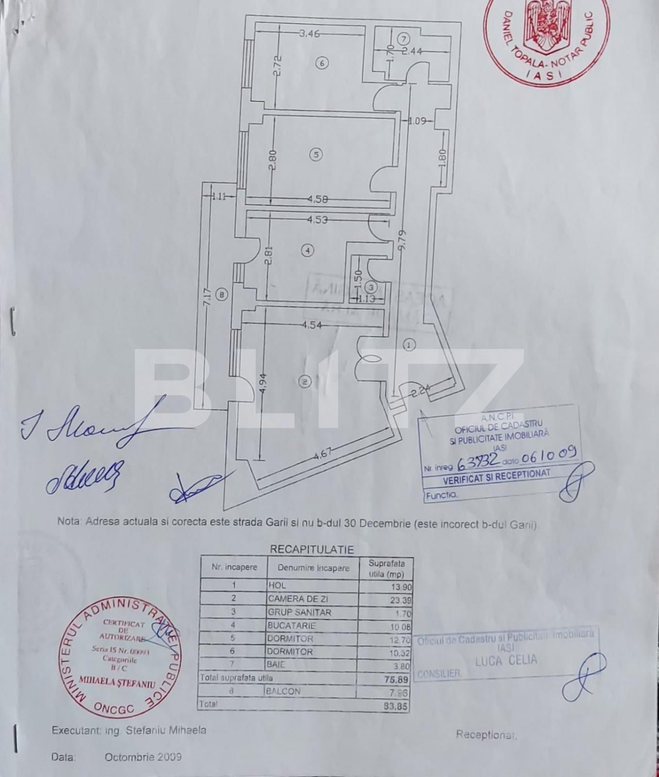 Apartament de 3 camere, decomandat, 2 bai, etaj intermediar, zona Gara