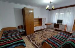 Apartament de 3 camere 76 mp, decomandat, zona Cug