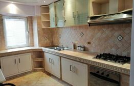 Apartament de 3 camere, decomandat, 70mp, zona Nicolina