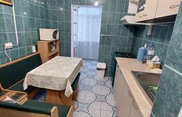 Apartament 3 camere 70 mp, decomandat, Nicolina