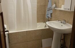 Apartament de 3 camere, decomandat, 80mp, zona Moara de Foc