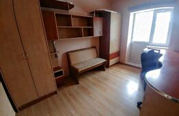 Apartament de 3 camere, decomandat, 80mp, zona Moara de Foc