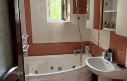 Apartament de 2 camere, decomandat, 56mp, zona Nicolina