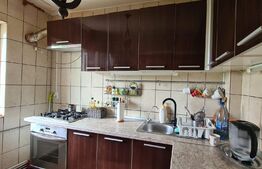 Apartament 4 camere, semidecomandat, 78 mp, Podu Ros