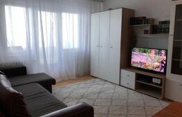 Apartament de 3 camere, semidecomandat, 55mp, zona Alexandru cel Bun