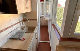 Apartament  4 camere, 72mp, decomandat, zona Galata