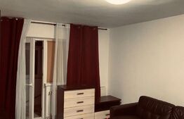 Apartament de 4 camere, decomandat, 100mp, zona Centrală 