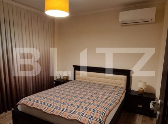 Apartament de închiriat 3 camere Podul de Fier - 121873AI | BLITZ Iași | Poza1