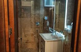 Apartament cu 3 camere, decomandat, 75mp, zona Podu Roș