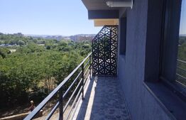 Apartament 1 camera, 38 mp, etaj intermediar, Rediu