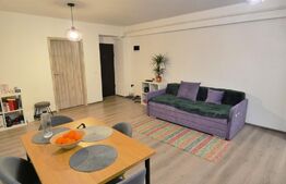 Apartament cu 3 camere, semidecomandat, 60mp, zona Cug