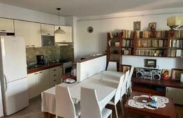 Apartament cu 3 camere, semidecomandat, 75mp, zona Bucium