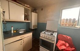 Casa cu 2 camere, 40 mp, 130 mp de teren, Nicolina