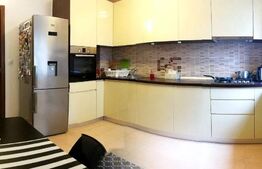 Apartament de 3 camere, 72mp, zona Podu Ros