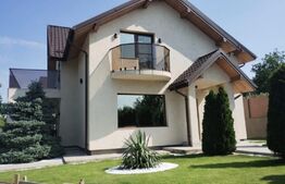 Casă de 3 camere, decomandată, 187mp, zona Aroneanu