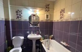 Apartament cu 3 camere, decomandat, 74mp, zona Arcu