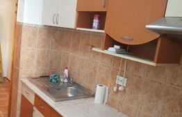 Apartament cu 3 camere, decomandat, 56mp, zona Nicolina