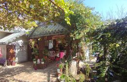 Casa 4 camere, 107 mp utili, la strada, 535 mp teren, Letcani