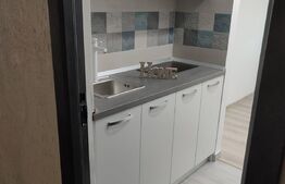 Garsoniera 16 mp, etaj intermediar, renovata complet, zona Poitiers