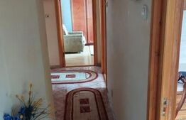 Apartament cu 3 camere, decomandat, 70mp, zona Pacurari