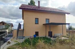Casa 5 camere, 120 mp utili, 1000 mp teren, strada principala, Dumesti