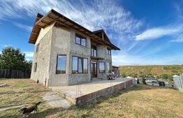 Casa cu vedere panoramica superba, 5 camere, 160mp utili, 570 mp teren, Tomesti