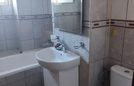 Apartament cu 3 camere, decomandat, 65mp, zona Pacurari