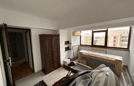 Apartament de 4 camere, 140 mp, etaj intermediar, Central