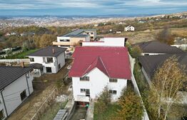 Casa 6 camere, 245mp, Bucium