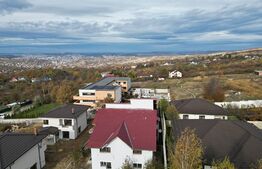 Casa 6 camere, 245mp, Bucium