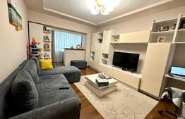 Apartament 2 camere, 61 mp, decomandat, zona Poitiers