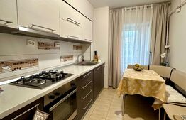Apartament 2 camere, 61 mp, decomandat, zona Poitiers