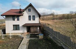 Casa vanatoreasca 4 camere, 127mp, in Bogonos