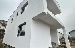 Casa tip duplex, 3 camere, 110 mp, 180 mp teren, Bucium, Family Market