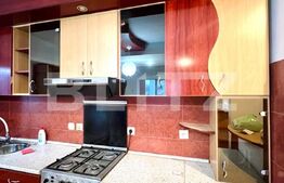 Apartament de 3 camere, 2 bai, etaj intermediar, zona Nicolina