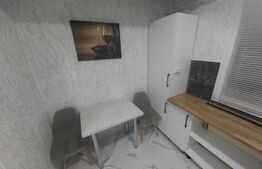 Apartament de 2 camere, zona Centrala Decomandat