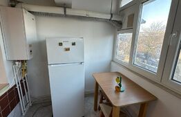 Apartament de 4 camere, semidecomandat, 95mp, Bulevardul Independentei