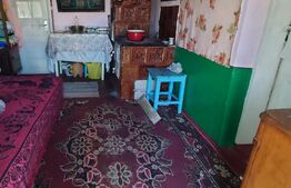 Casa bătrânească, 2 camere, 60mp, 2800 mp teren, Osoi