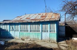 Casa bătrânească, 2 camere, 60mp, 2800 mp teren, Osoi