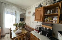 Apartament de 3 camere, 2 bai, 74mp, etaj intermediar, zona Pacurari