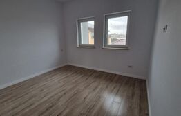 Casa tip triplex, 4 camere, 116 mp, 120 mp teren, zona Valea Lupului, Centru 