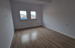 Casa tip triplex, 4 camere, 116 mp, 120 mp teren, zona Valea Lupului, Centru 