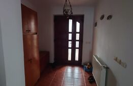 Casa 8 camere,240 mp utili si 485 mp teren, Nicolina