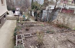 Casa 8 camere,240 mp utili si 485 mp teren, Nicolina