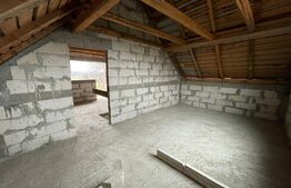 Casa cu etaj, la rosu, 4 camere, 128 mp utili, teren 651 mp, in zona Ciurea