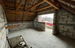 Casa cu etaj, la rosu, 4 camere, 128 mp utili, teren 651 mp, in zona Ciurea